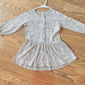 Rylee + Cru Paisley Print Long-Sleeve Kids Dress in Light Taupe Size 4-5Y